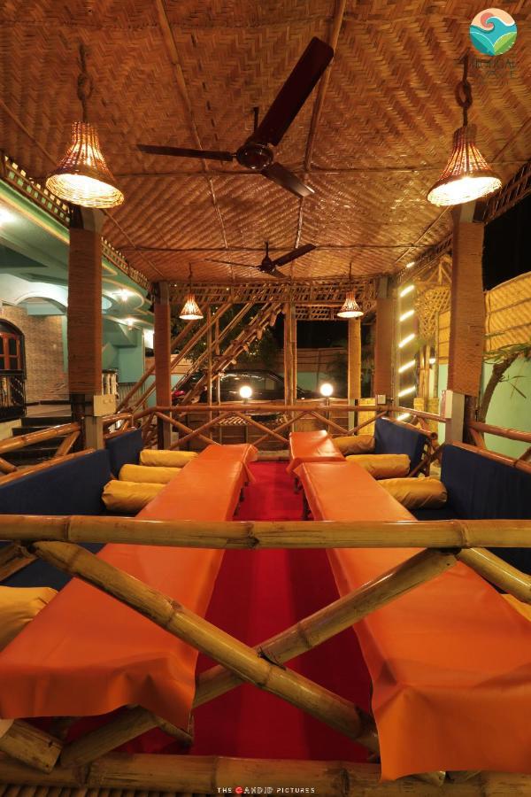 Tropical Wave Hostel Morjim Goa Екстериор снимка